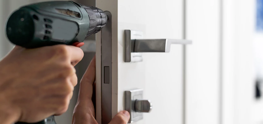 Locksmith For Lock Replacement Near Me in Clifton, NJ