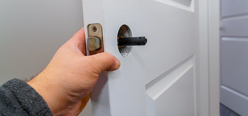 Nighttime Locksmith For Lock Repair in Clifton, NJ